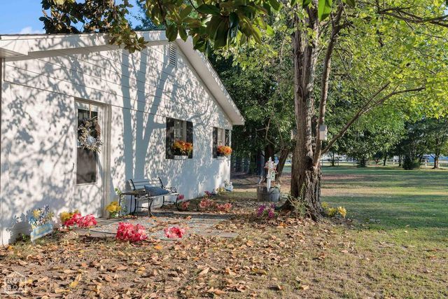 44 Oak Grove Road, Paragould, AR 72450