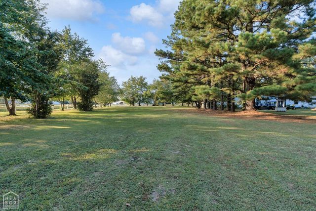 44 Oak Grove Road, Paragould, AR 72450