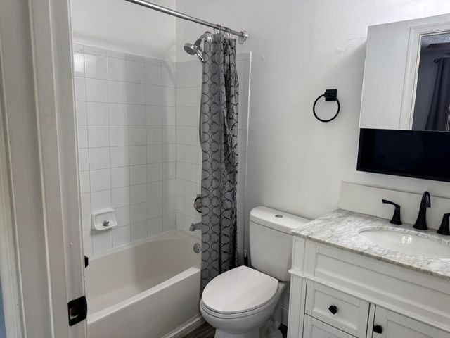 3124 SW 49th Street 119, Dania Beach, FL 33312