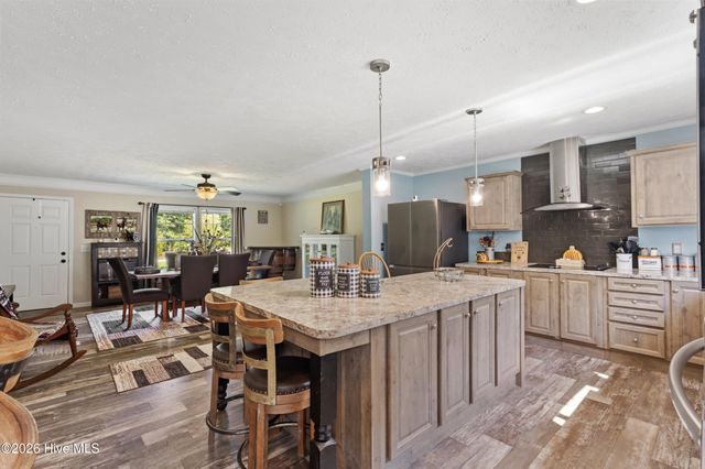 4324 Us 117, Rose Hill, NC 28458