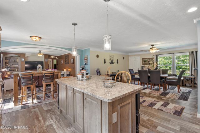 4324 Us 117, Rose Hill, NC 28458