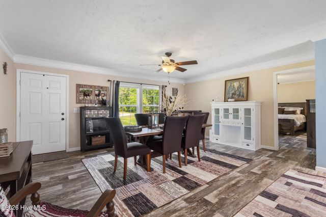 4324 Us 117, Rose Hill, NC 28458