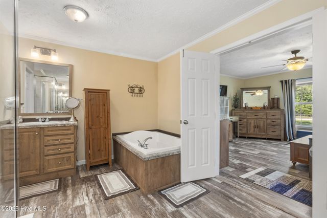4324 Us 117, Rose Hill, NC 28458