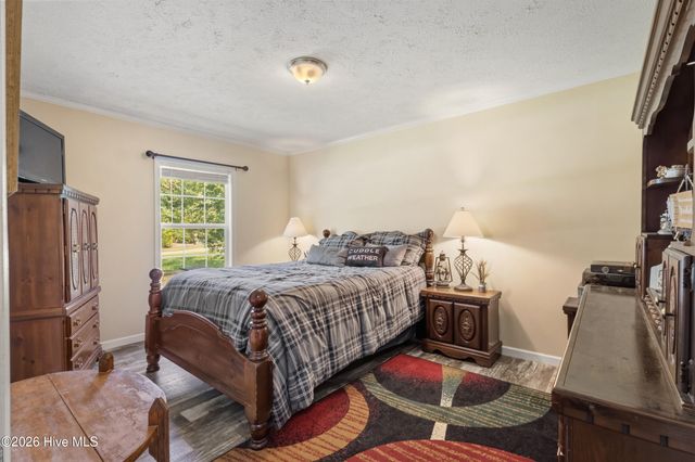 4324 Us 117, Rose Hill, NC 28458