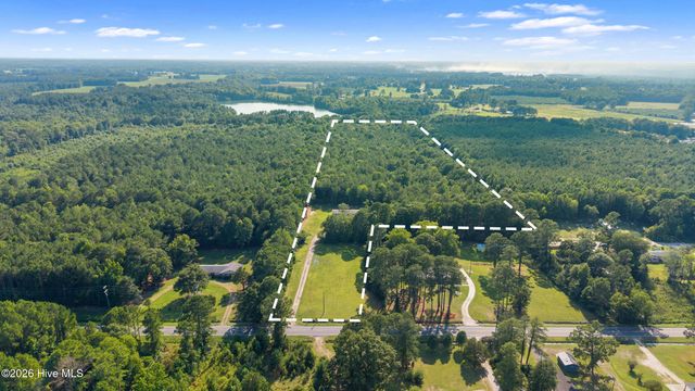 4324 Us 117, Rose Hill, NC 28458