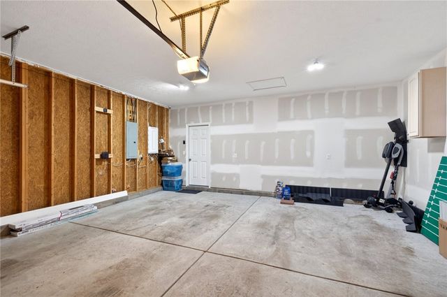 961 Reeder Circle, Centerville, OH 45458