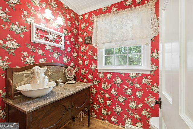 84 Oak Creek Circle, Toccoa, GA 30577