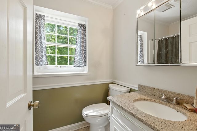 84 Oak Creek Circle, Toccoa, GA 30577