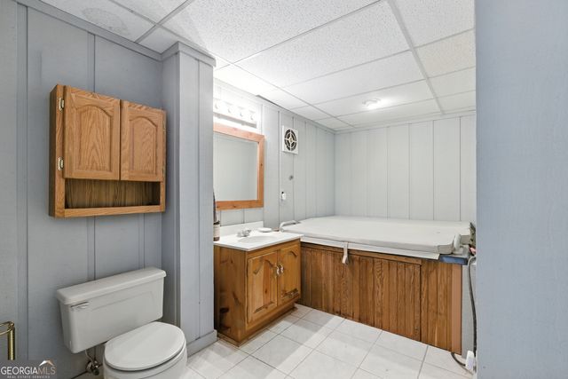 84 Oak Creek Circle, Toccoa, GA 30577