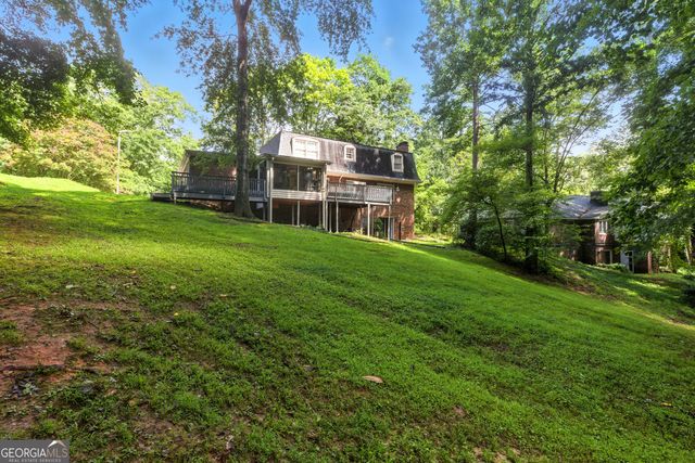 84 Oak Creek Circle, Toccoa, GA 30577