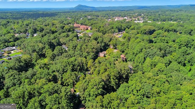 84 Oak Creek Circle, Toccoa, GA 30577