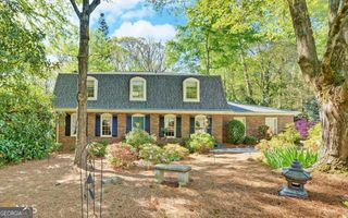 84 Oak Creek Circle, Toccoa, GA 30577
