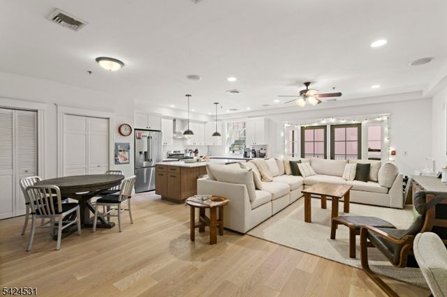 315 Grand St 3, Hoboken City, NJ 07030