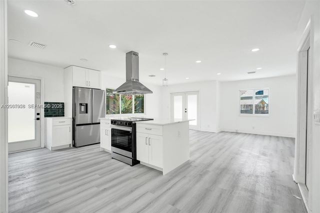 2343 NW 28th Street 1, Oakland Park, FL 33311