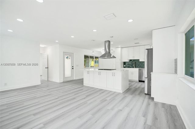 2343 NW 28th Street 1, Oakland Park, FL 33311