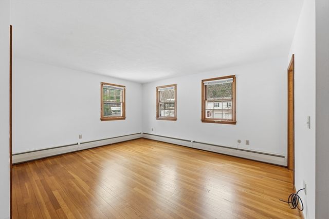 52 Vicksburg Circle, Holden, MA 01520