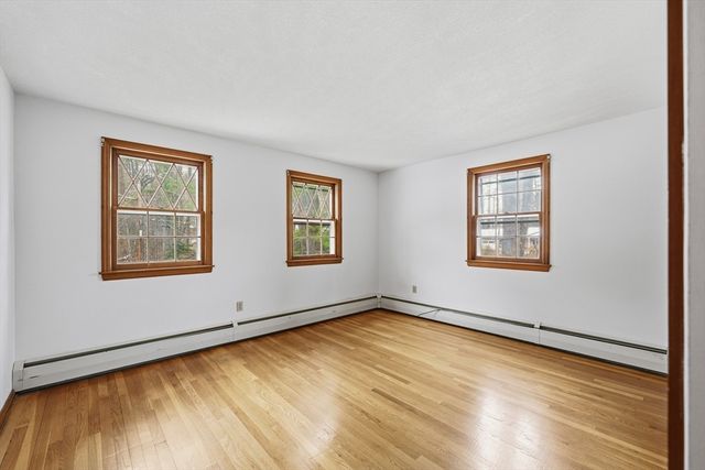 52 Vicksburg Circle, Holden, MA 01520