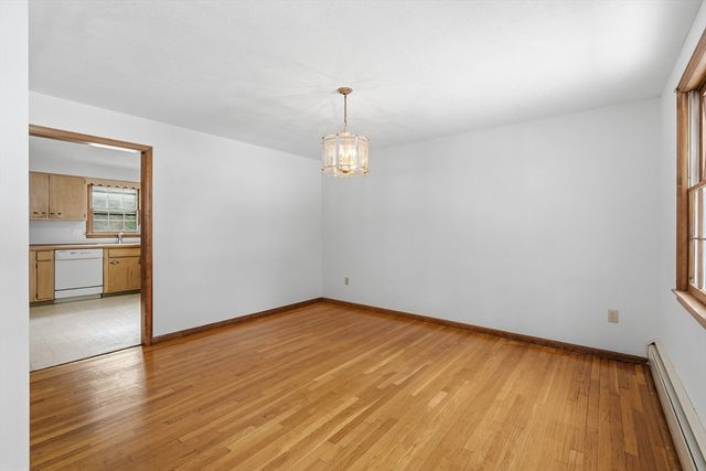 52 Vicksburg Circle, Holden, MA 01520