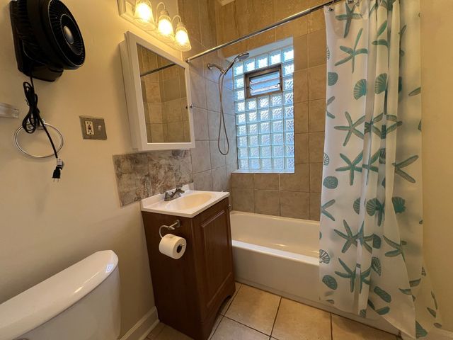 1336 W Farwell Avenue 2E, Chicago, IL 60626