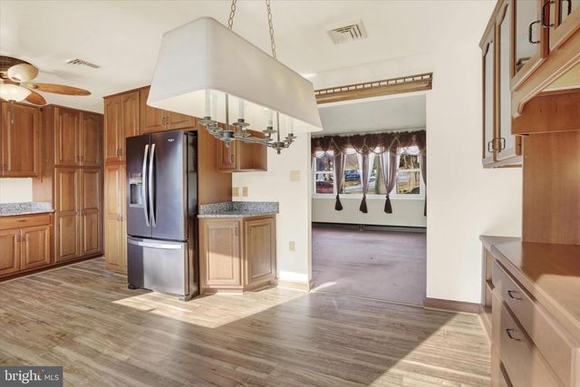 60 VISTA CIR, Etters, PA 17319