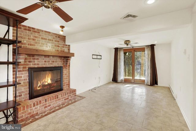 60 VISTA CIR, Etters, PA 17319