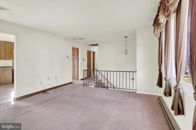 60 VISTA CIR, Etters, PA 17319