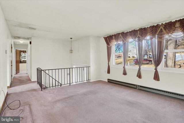 60 VISTA CIR, Etters, PA 17319