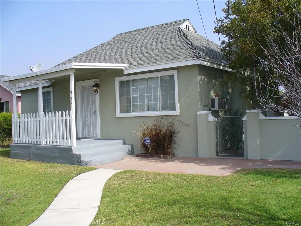 16790 Paine Street, Fontana, CA 92336