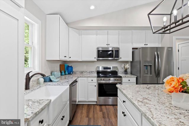 23439 VALLEY LN, Unionville, VA 22567