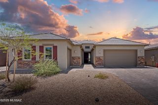 10630 N Iron Peak Drive, Tucson, AZ 85742