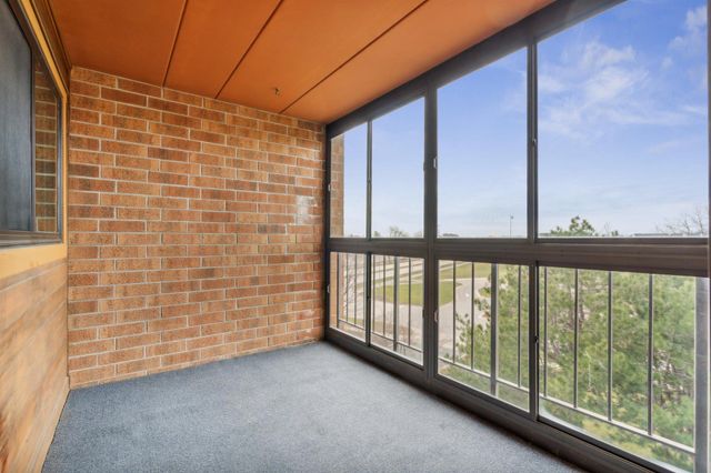 3320 Louisiana Avenue S 402, Saint Louis Park, MN 55426