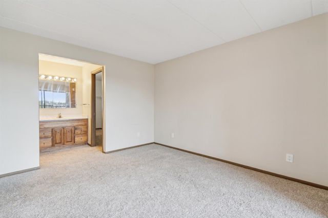 3320 Louisiana Avenue S 402, Saint Louis Park, MN 55426