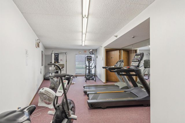 3320 Louisiana Avenue S 402, Saint Louis Park, MN 55426