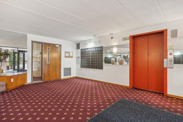 3320 Louisiana Avenue S 402, Saint Louis Park, MN 55426