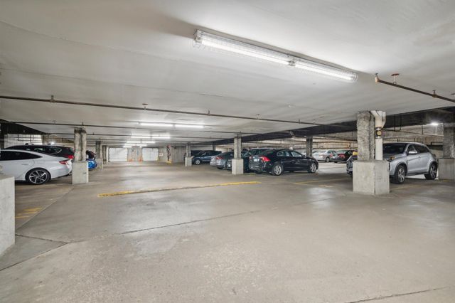 3320 Louisiana Avenue S 402, Saint Louis Park, MN 55426