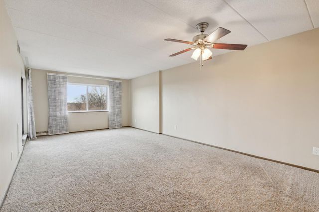 3320 Louisiana Avenue S 402, Saint Louis Park, MN 55426