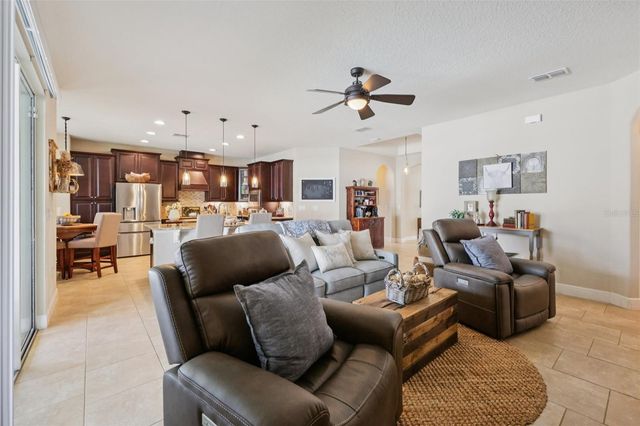 4001 CHANDLER ESTATES DRIVE, Apopka, FL 32712