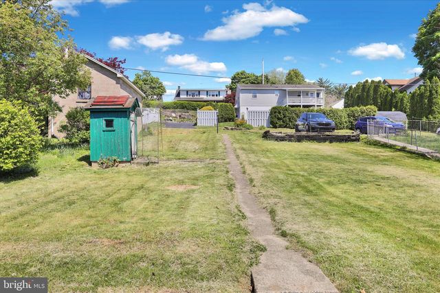 27 CHURCH ST, Hamburg, PA 19526