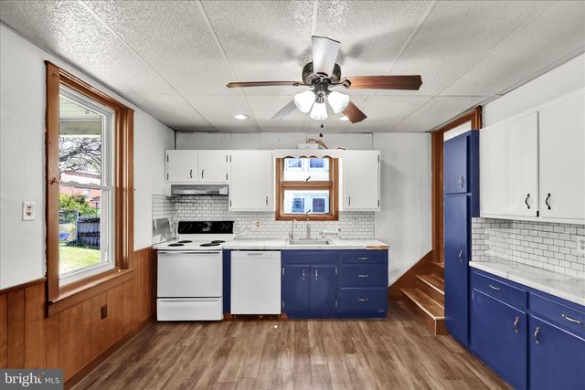 27 CHURCH ST, Hamburg, PA 19526