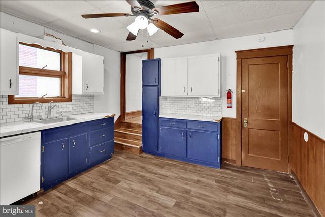 27 CHURCH ST, Hamburg, PA 19526