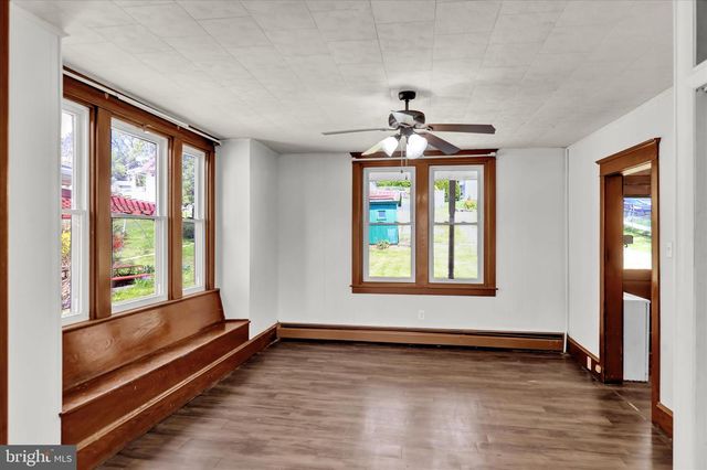 27 CHURCH ST, Hamburg, PA 19526
