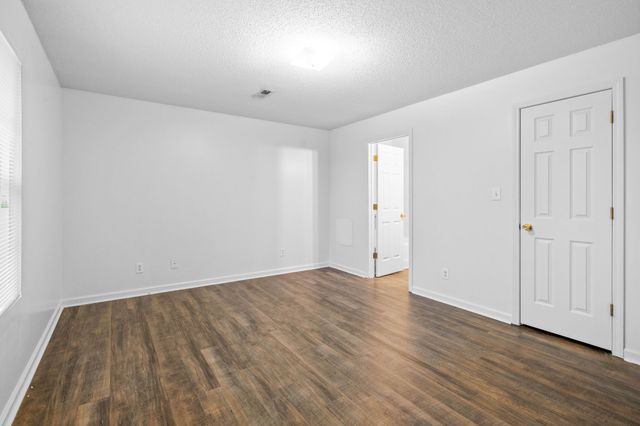 3240 Tower Dr Apt 3, Clarksville, TN 37042