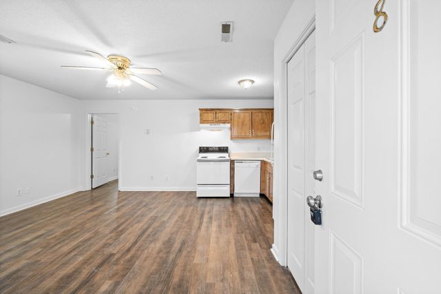 3240 Tower Dr Apt 3, Clarksville, TN 37042