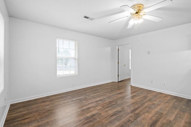 3240 Tower Dr Apt 3, Clarksville, TN 37042