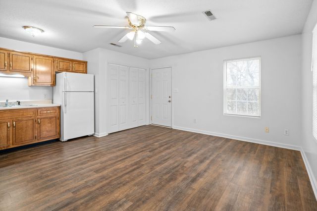 3240 Tower Dr Apt 3, Clarksville, TN 37042