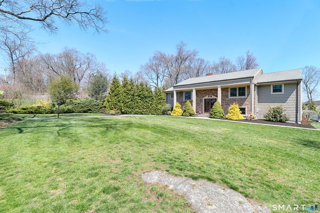 622,644 Melville Avenue, Fairfield, CT 06825