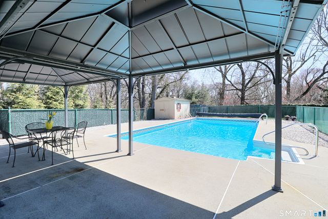 622,644 Melville Avenue, Fairfield, CT 06825