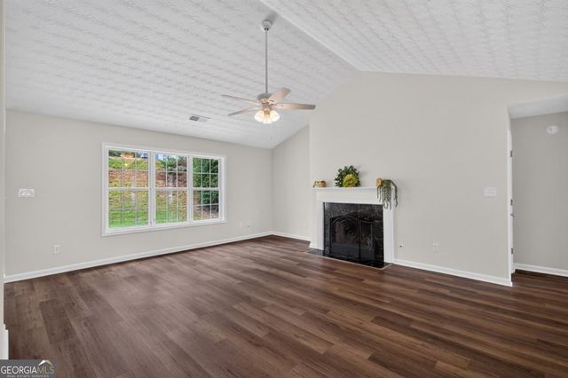 1451 Log Cabin Lane, Lawrenceville, GA 30045