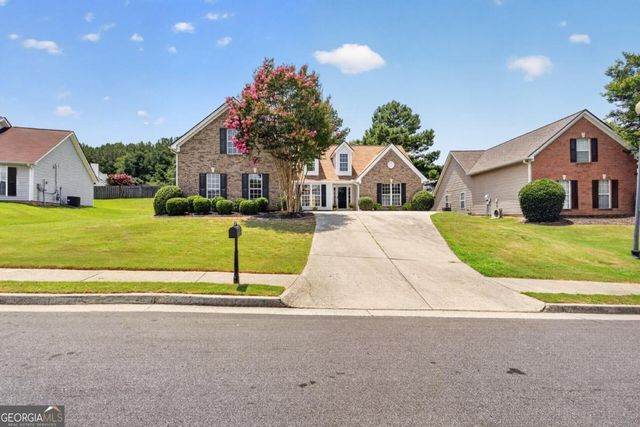 1451 Log Cabin Lane, Lawrenceville, GA 30045