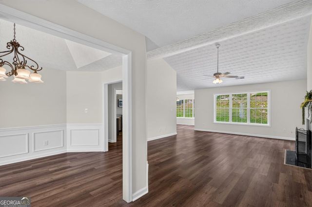 1451 Log Cabin Lane, Lawrenceville, GA 30045